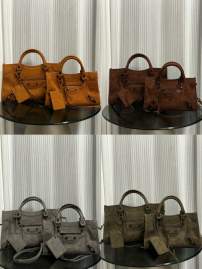 Picture of Balenciaga Handbags _SKUfw206732349fw